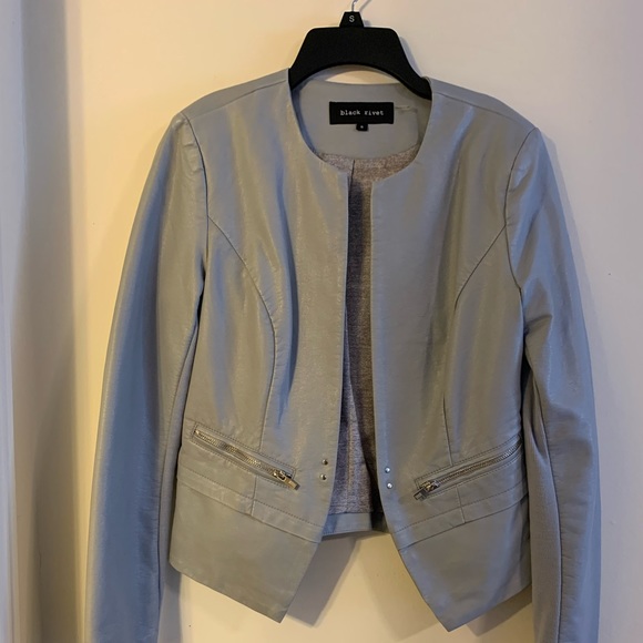 - Gray leather jacket blazer/ size 6 - Picture 1 of 2